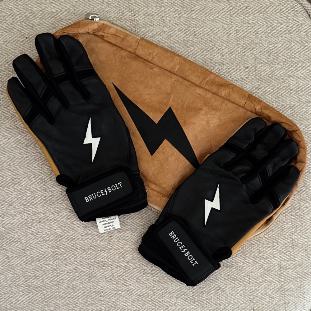 Bruce Bolt Kids Black and Tan Lightning Gloves